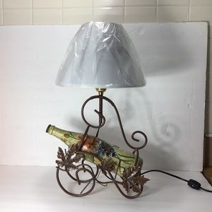 Unique wire Wine Bottle Holder Desk/Table Lamp